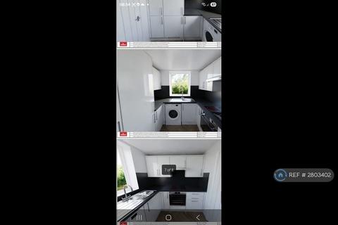 undefined, Caravel Close, Chafford Hundred, RM16