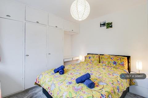 undefined, Lingfield Green, Leeds, LS17