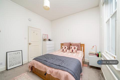 2 bedroom flat to rent, Barons Court, London, W14