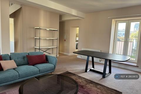 3 bedroom flat to rent, Wordsworth Avenue, Cardiff, CF24