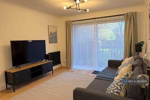 2 bedroom flat to rent, Minstead Court, Southampton, SO17