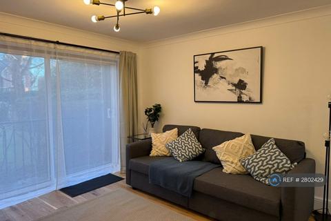 2 bedroom flat to rent, Minstead Court, Southampton, SO17