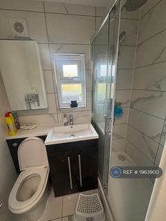 3 bedroom semi-detached house to rent, East Drive, Bishopstoke, Eastleigh, SO50