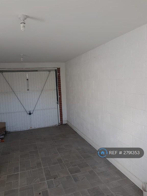 Inbuilt Garage