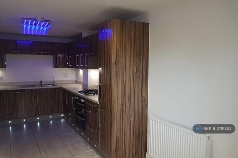 4 bedroom semi-detached house to rent, Darwin Avenue, Dartford, DA1