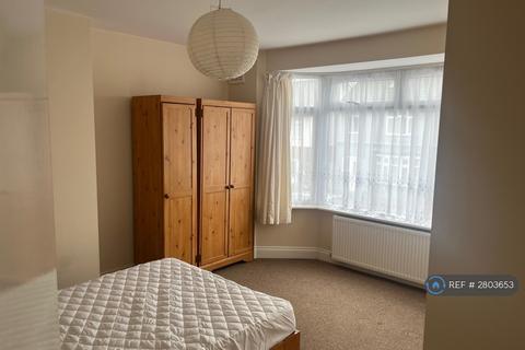 1 bedroom in a house share to rent, Luton, Luton, LU3