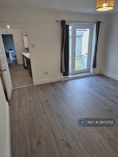 3 bedroom semi-detached house to rent, Lumley St, Sunderland, SR4
