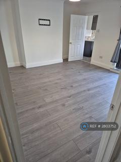 3 bedroom semi-detached house to rent, Lumley St, Sunderland, SR4