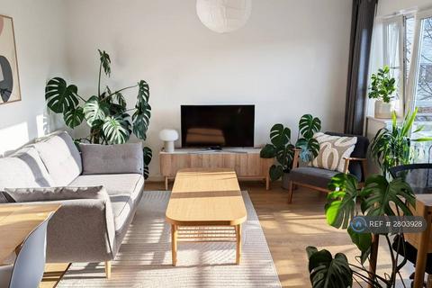 1 bedroom flat to rent, Hawker Place, London, E17