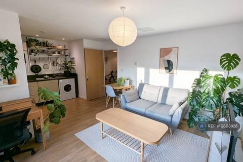 1 bedroom flat to rent, Hawker Place, London, E17