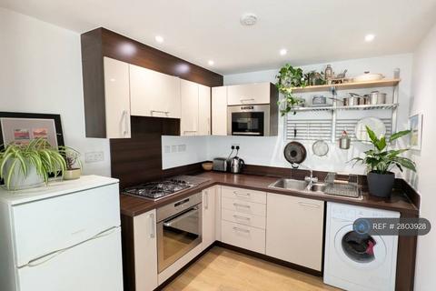 1 bedroom flat to rent, Hawker Place, London, E17
