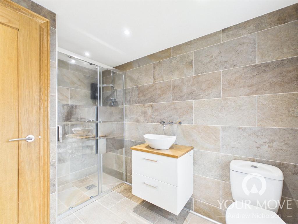 En-Suite To Bed 2