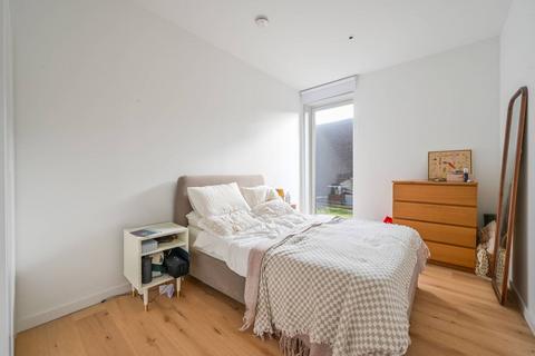 1 bedroom flat to rent, Good Luck Hope, Docklands, London, E14