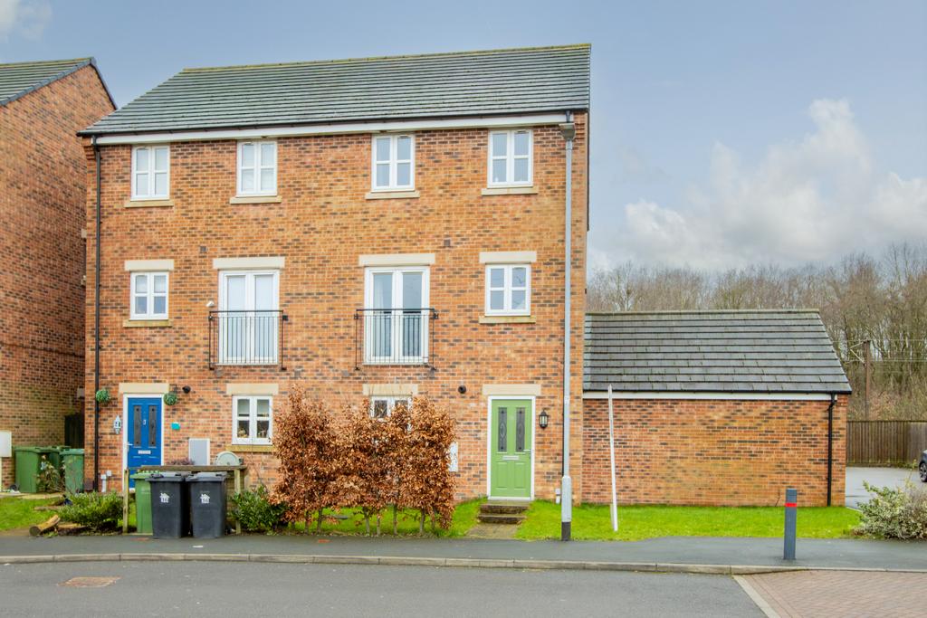 3 Bedroom Semi Detached for Sale