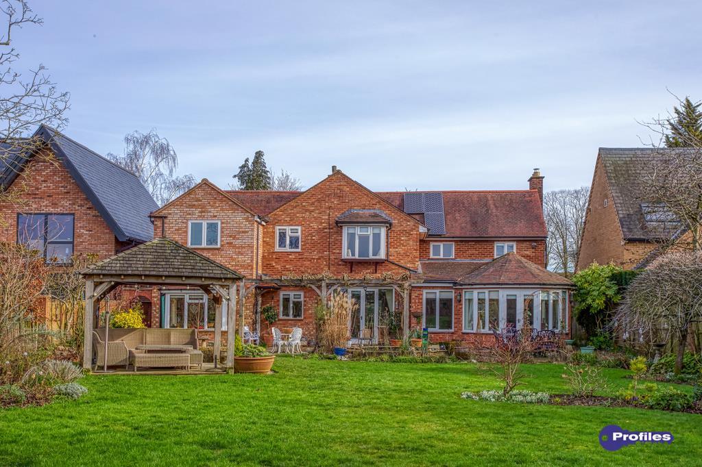 341 Rugby Road (24).jpg