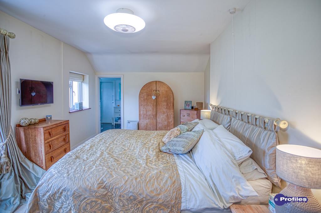 341 Rugby Road (42).jpg