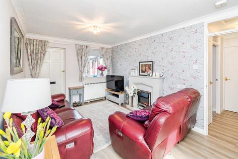 1 bedroom bungalow for sale, Middlebridge Street, Romsey