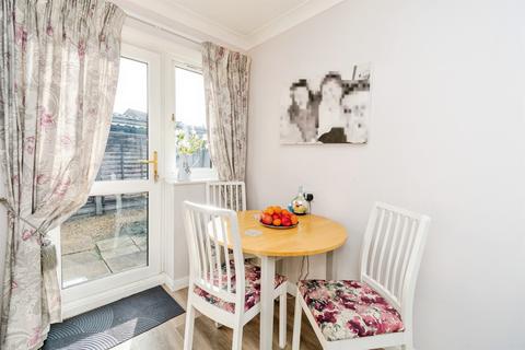 1 bedroom bungalow for sale, Middlebridge Street, Romsey