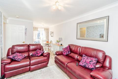 1 bedroom bungalow for sale, Middlebridge Street, Romsey