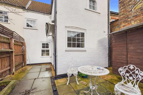 2 bedroom terraced house for sale, St. Johns Street, Huntingdon, Cambridgeshire.