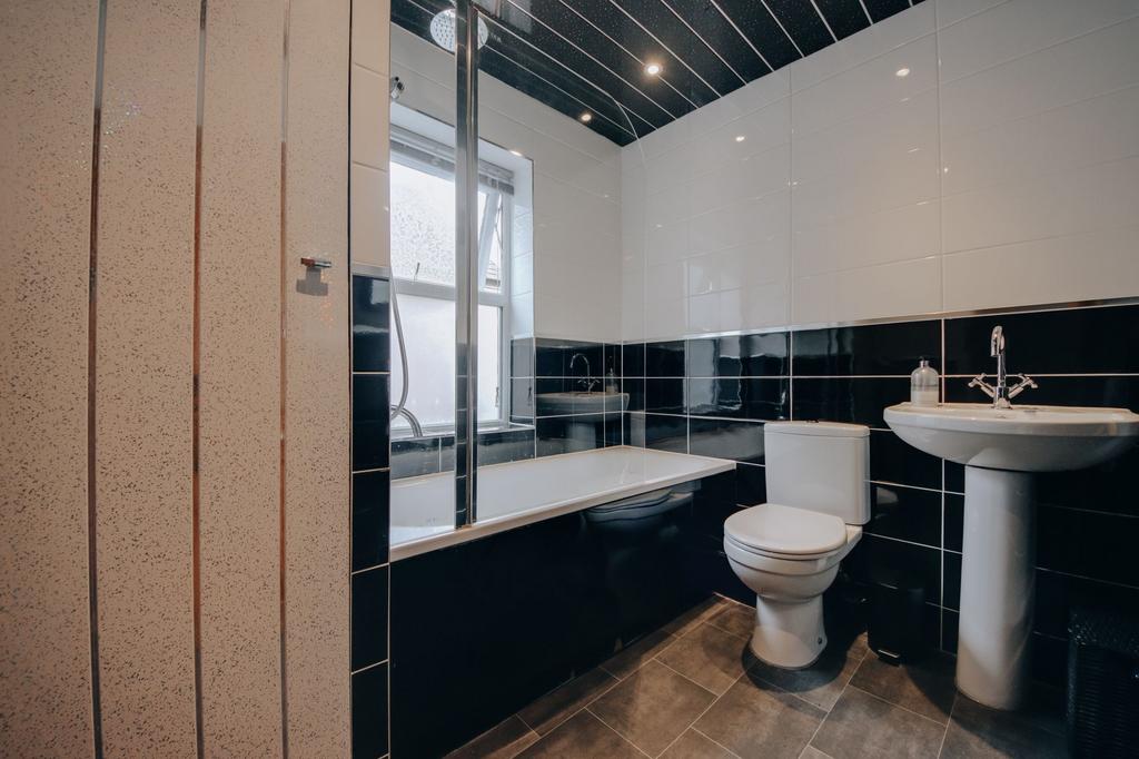 Family bathroom