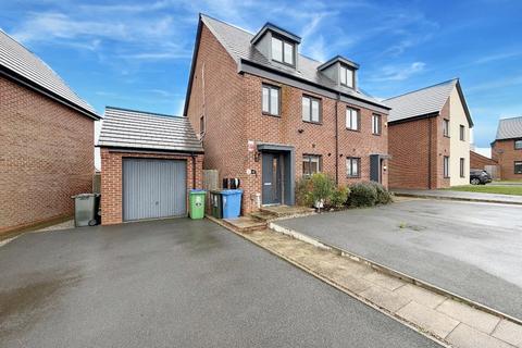 3 bedroom semi-detached house for sale, Weave Close, Middleton, Manchester, M24