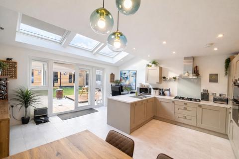 3 bedroom semi-detached house for sale, Serenity Close, Stanley, WF3