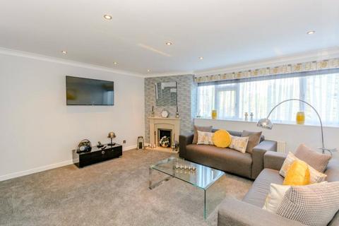 2 bedroom apartment for sale, North Orbital Road, Denham, Uxbridge