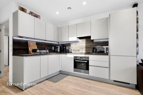 1 bedroom flat for sale, Damsel Walk, London