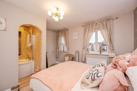 4 bedroom terraced house for sale, Wildhay Brook, Hilton, Derby