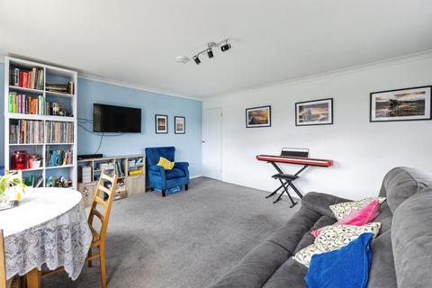 2 bedroom flat for sale, Strangers Lane, Canterbury