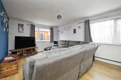 3 bedroom detached house for sale, Obelisk Rise, Northampton
