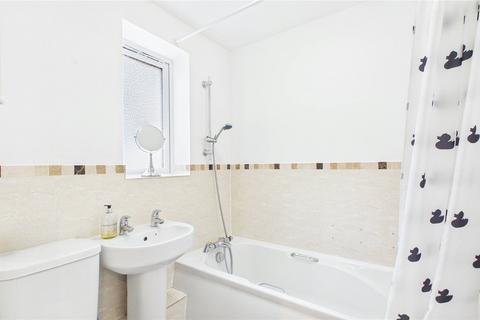 1 bedroom flat for sale, Bluebell Rise, Surrey GU18