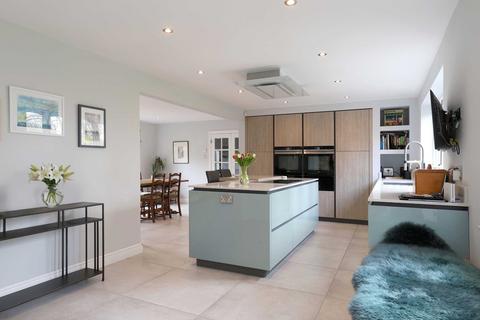 5 bedroom detached house for sale, Hill Place, Farnham Common, Buckinghamshire, SL2
