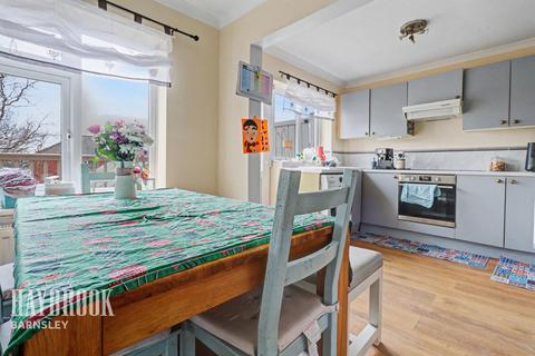 4 bedroom semi-detached house for sale, Withens Court, Mapplewell