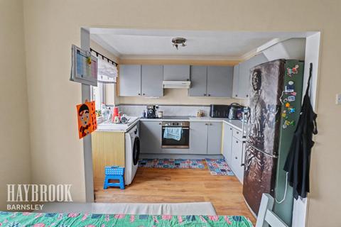 4 bedroom semi-detached house for sale, Withens Court, Mapplewell