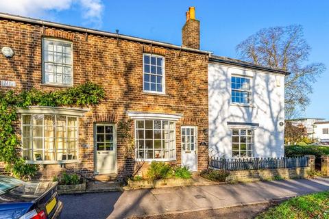 undefined, Ham Common, Richmond TW10