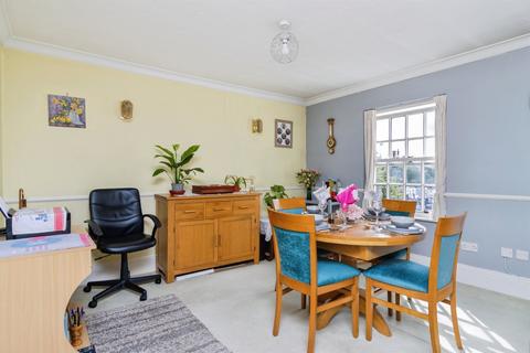 2 bedroom flat for sale, Hillesdon Road, Torquay