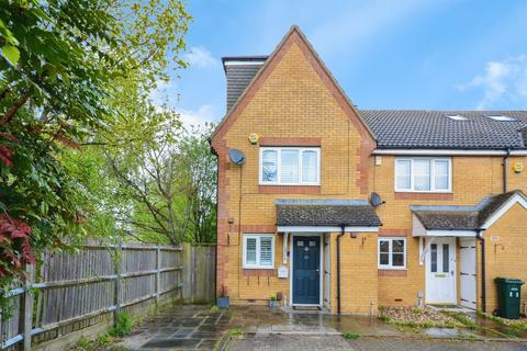 3 bedroom end of terrace house for sale, Royce Grove, Leavesden, Watford