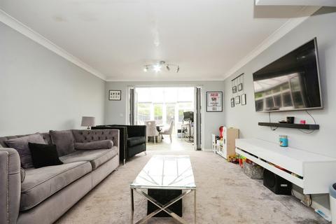 3 bedroom end of terrace house for sale, Royce Grove, Leavesden, Watford