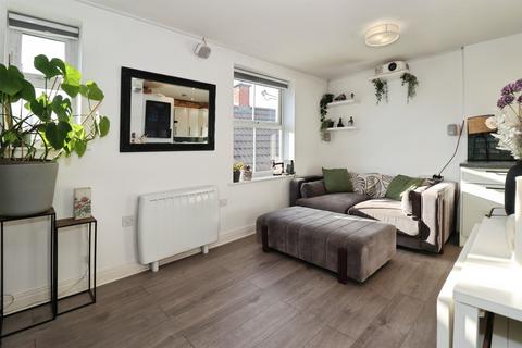 2 bedroom maisonette for sale, Hanham Road, Bristol