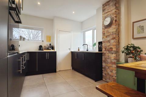 2 bedroom apartment for sale, Quarry Close, Cardiff
