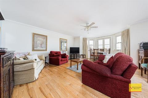 undefined, Paulin Drive, London