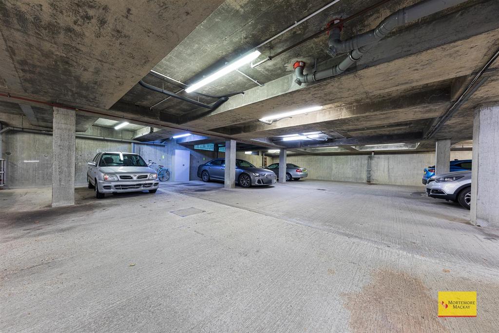 8 belvedere parking.jpg
