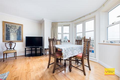 undefined, Paulin Drive, London