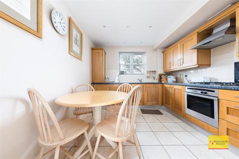 undefined, Paulin Drive, London