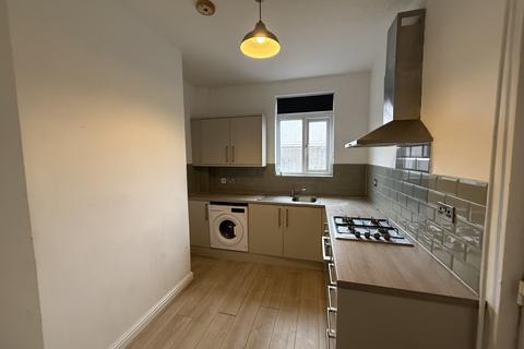 2 bedroom terraced house to rent, Lidget Lane, Thurnscoe