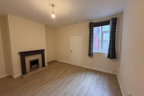 2 bedroom terraced house to rent, Lidget Lane, Thurnscoe