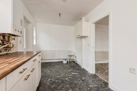 3 bedroom terraced house for sale, Blackmoorfoot Road, Huddersfield