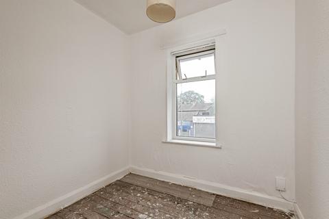 3 bedroom terraced house for sale, Blackmoorfoot Road, Huddersfield